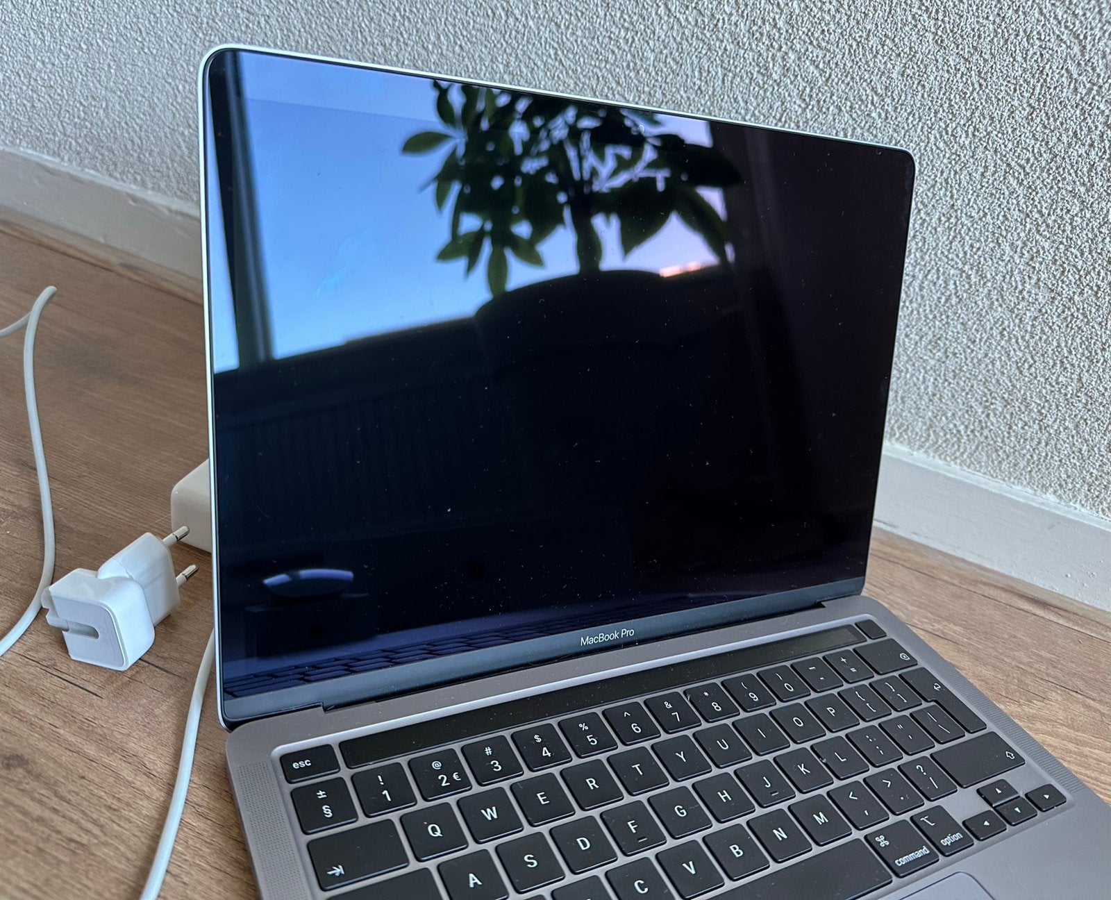 Apple MacBook Pro 13 inch (2020) en Magic Mouse, MacBook Pro, 2 tot 3 Ghz, Qwerty, 13 inch