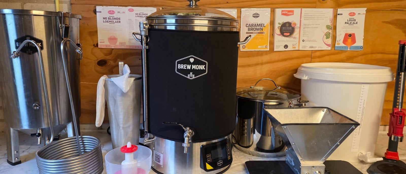 Brew Monk B-40 Brouwketel met isolatie en accessoires, Ophalen, Zo goed als nieuw