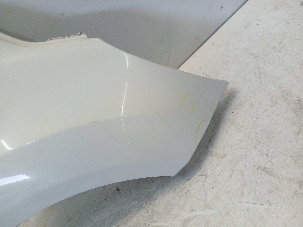 Spatbord rechts voor Ford Ka, Onderdelen@venauto.nl, Van der Ven Autorecycling B.V., Gebruikt, Ettenseweg 76, 4706 PB Roosendaal, The Netherlands
