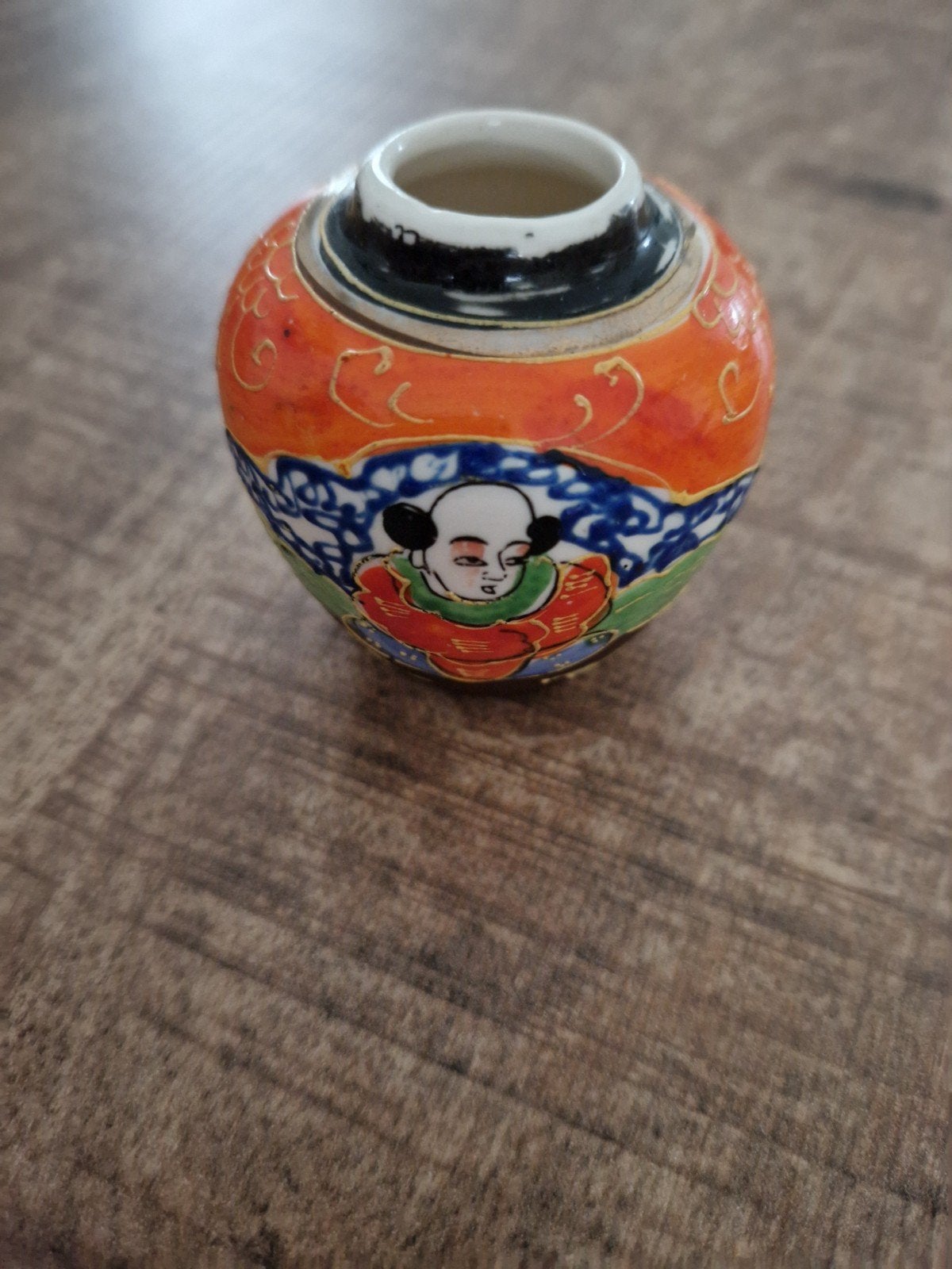 Japans Satsuma vaasje van porselein
Made in Japan staat aan, Ophalen of Verzenden