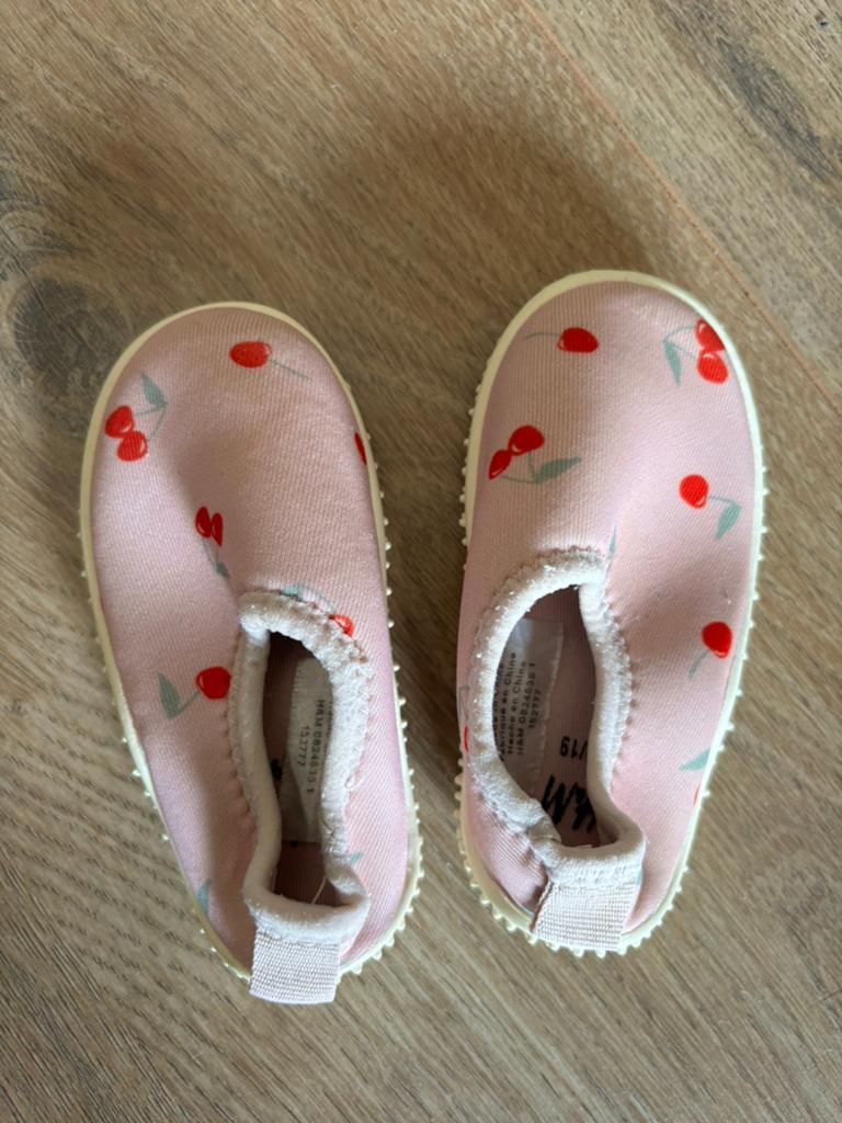 Waterschoentjes maat 18/19, Kinderen en Baby's, Babykleding | Schoentjes en Sokjes, Jongetje of Meisje, Ophalen of Verzenden, Gebruikt
