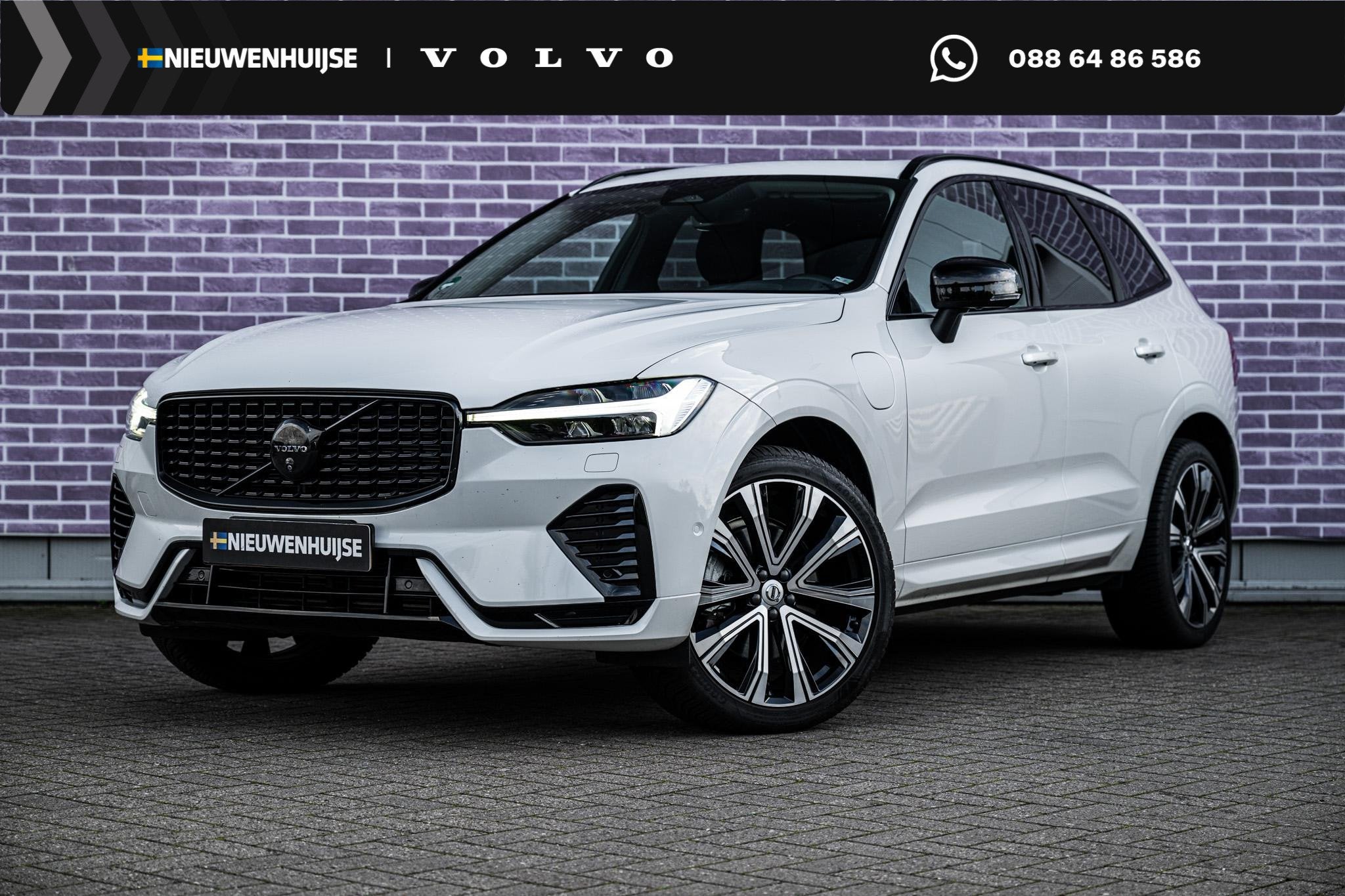 Volvo XC60 2.0 T6 Plug-in hybrid AWD Plus Black Edition | 36, 1969 cc, Wit, Volvo Nederland B.V., Hybride Elektrisch/Benzine