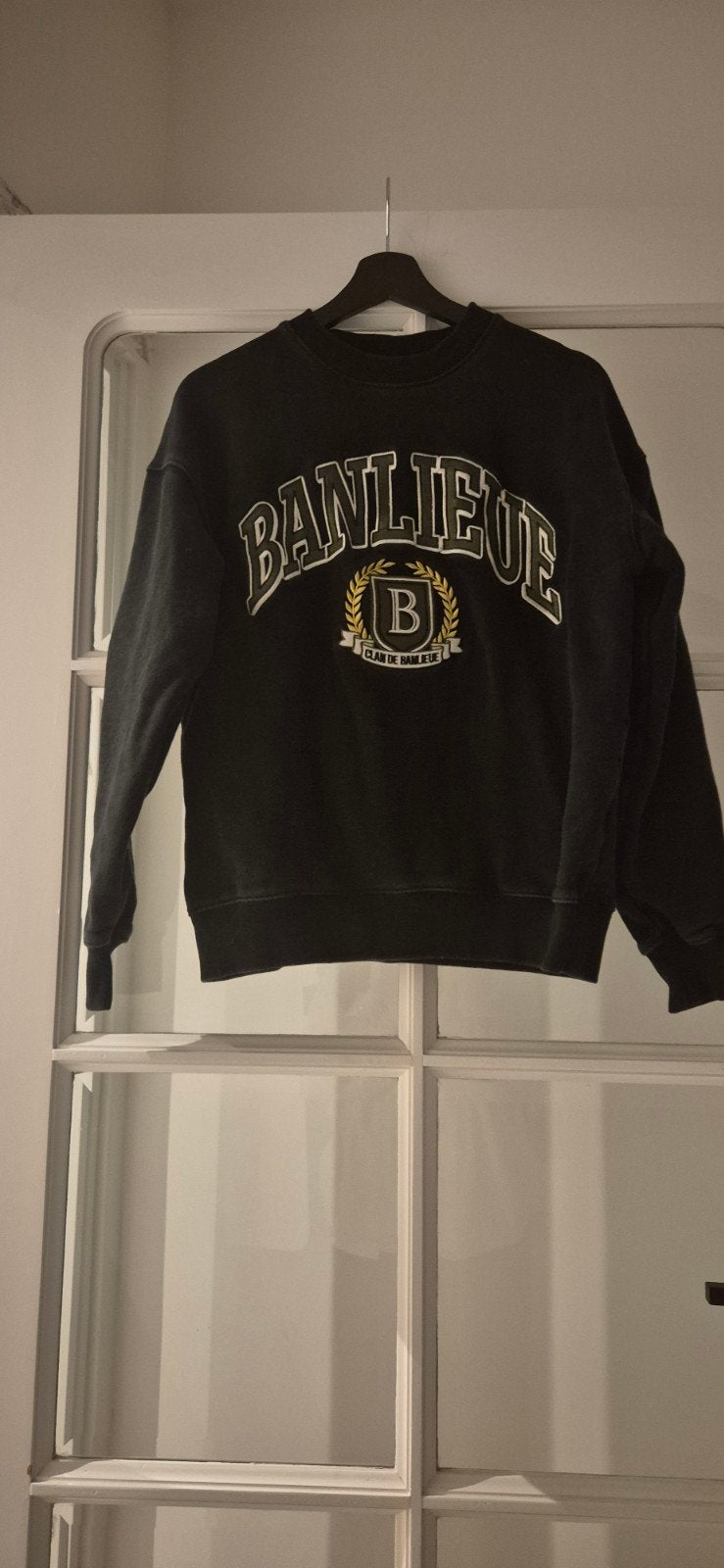 Mooie Banlieue sweater voor heren - Maat M, Maat 48/50 (M), Zwart, Ophalen of Verzenden, Gedragen