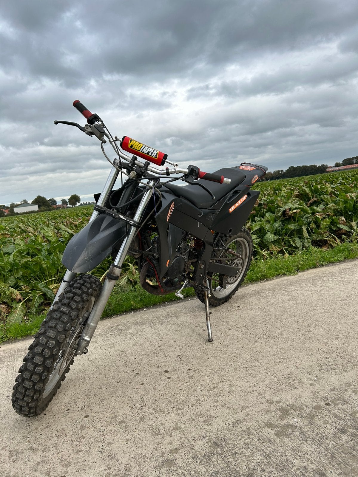 Rieju MRX crossbrommer 80cc met veel extra onderdelen, Fietsen en Brommers, Ophalen of Verzenden, Zo goed als nieuw, Overige merken