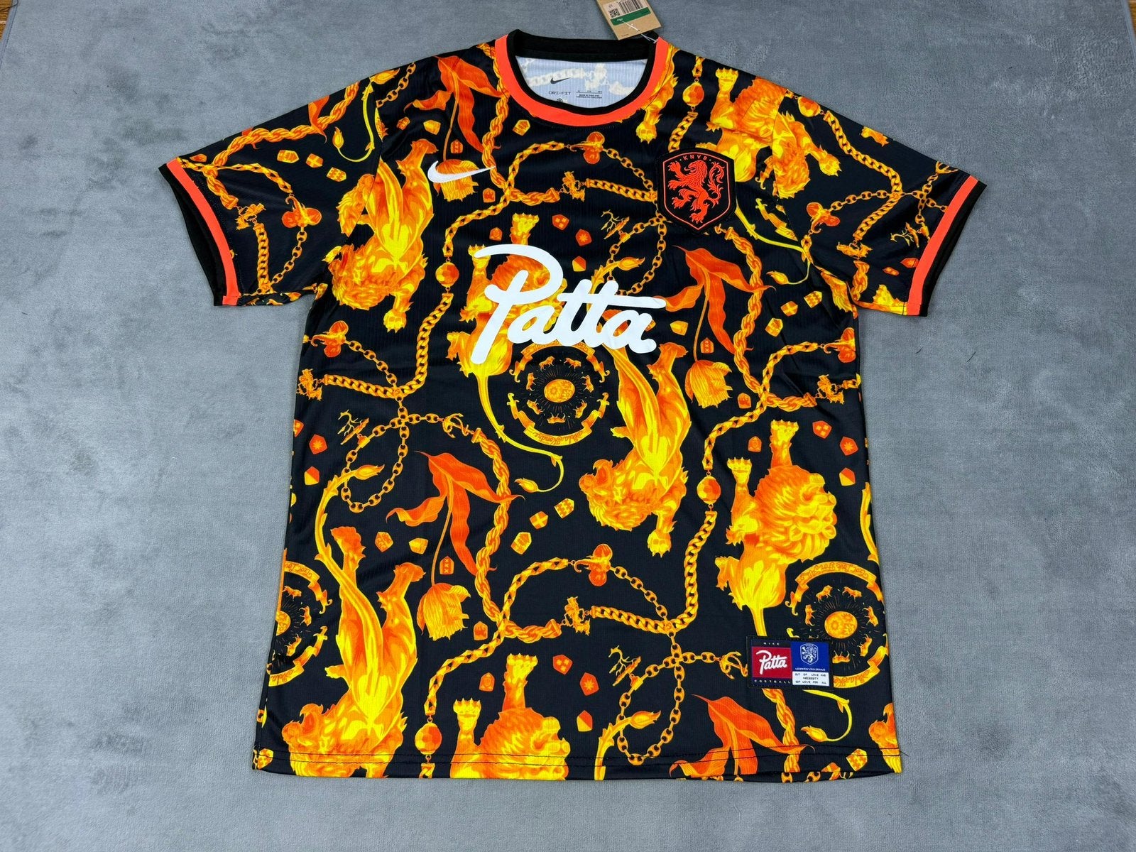 Patta x Nike Nederland Voetbalshirt - Zwart/Oranje L, Kleding | Heren, T-shirts, Ophalen of Verzenden, Zo goed als nieuw, Maat 52/54 (L)