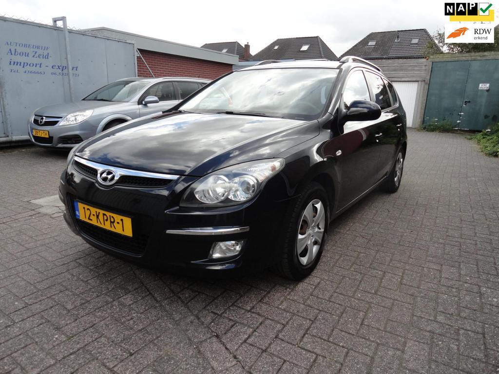 Hyundai I30 CW 1.4i Blue Dynamic KM 260241 NAP AIRCO), Voorwielaandrijving, Gebruikt, 4 cilinders, 1396 cc