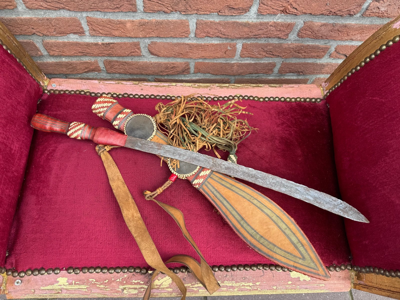 Authentiek Berber zwaard met stokoude kling en schede, Antiek en Kunst, Antiek | Overige Antiek, Ophalen of Verzenden