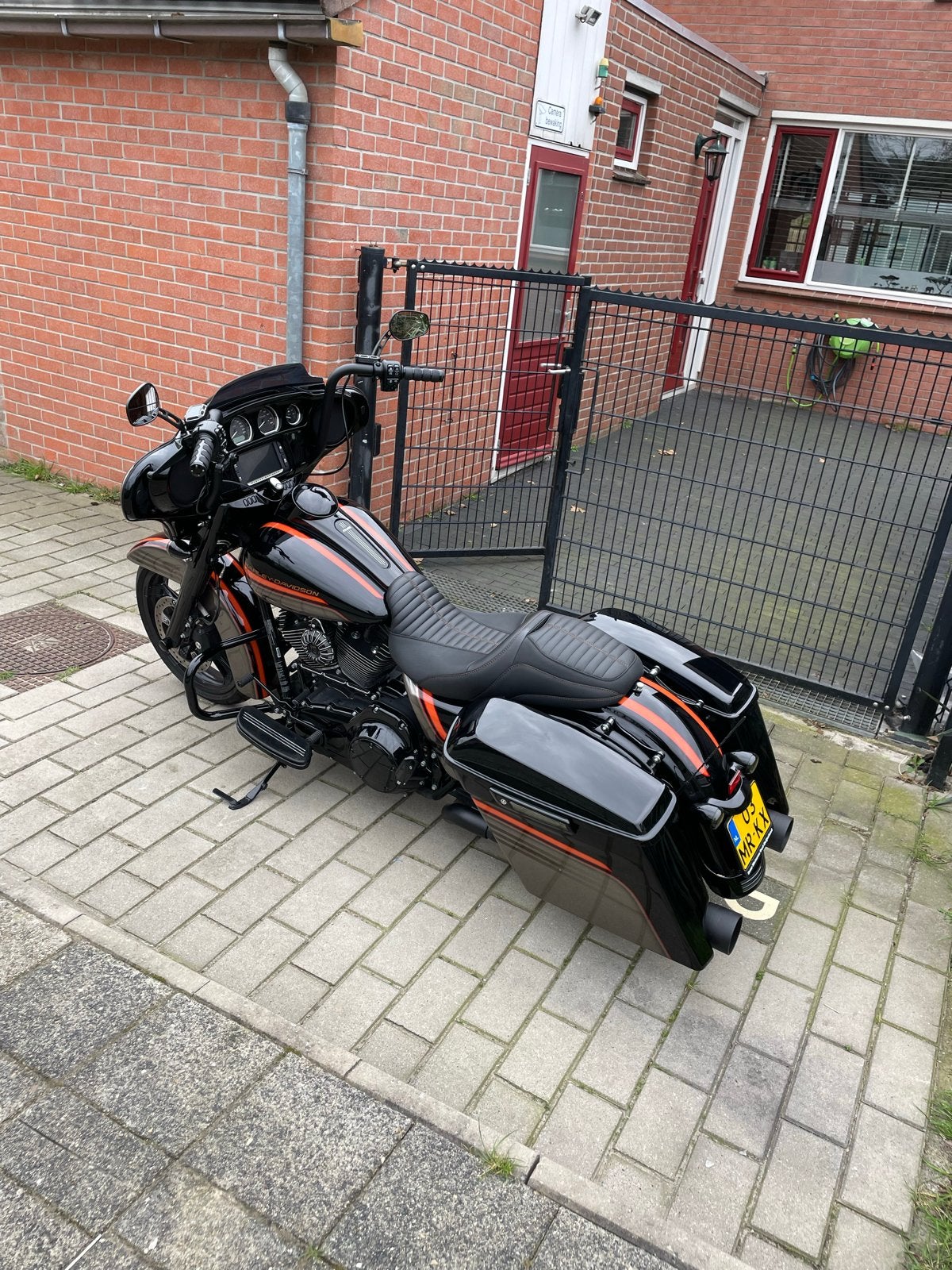 Harley-Davidson Street Glide Special - Zwart/Oranje, 2 cilinders, Motorrijbewijs A, Gebruikt, Particulier