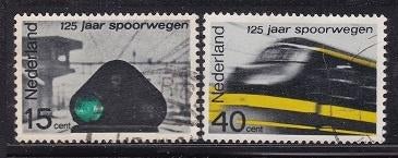 2784 - Nederland nvph 818/819 gestempeld , 125 jaar Spoorweg, Postzegels en Munten, Postzegels | Nederland, Verzenden, Na 1940