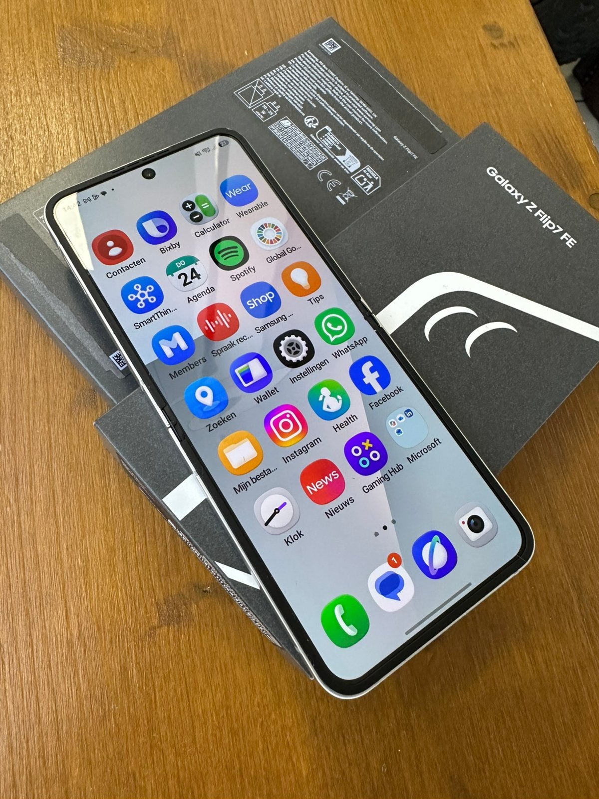 Galaxy z flip FE