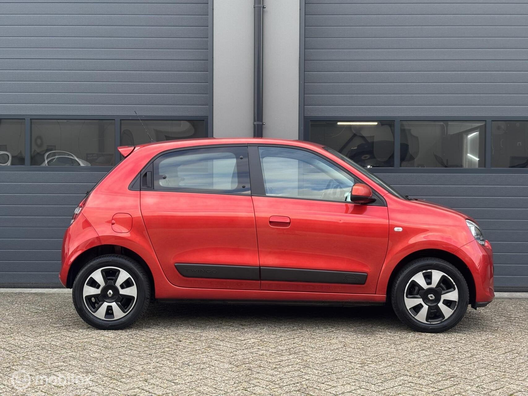 Renault Twingo 1.0 SCe Expression Uitvoering _ NL Auto, Auto's, Euro 6, 840 kg, 4 stoelen, Origineel Nederlands