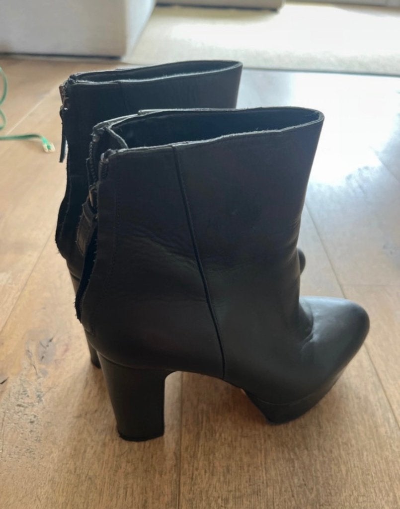 Enkellaars met hoge hak, Lage of Enkellaarzen, Ophalen of Verzenden, Zo goed als nieuw, Zara