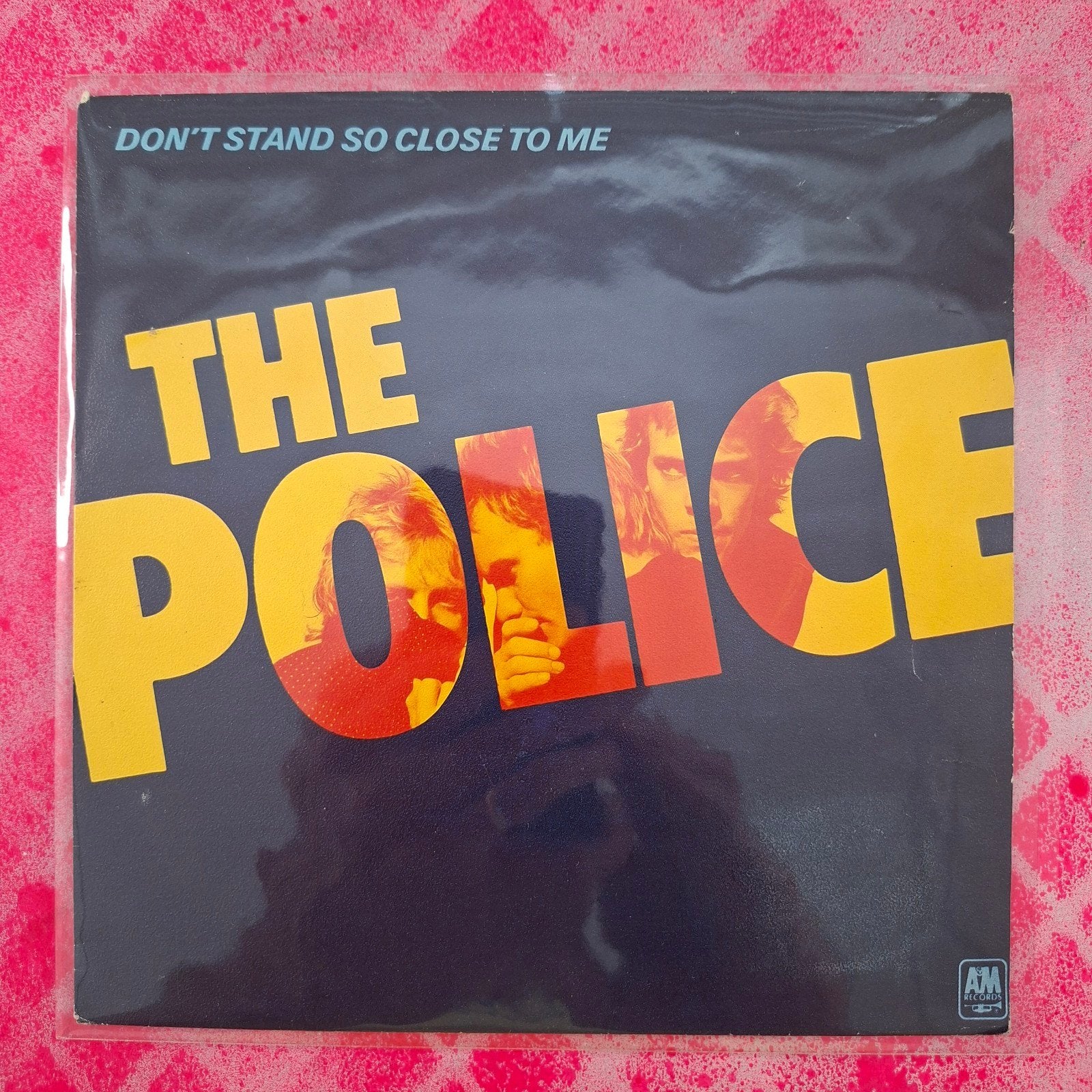 The Ploice Dont stand so close to me single.          Star45, Beschermende buitenhoes, Ophalen of Verzenden, Gebruikt, Pop