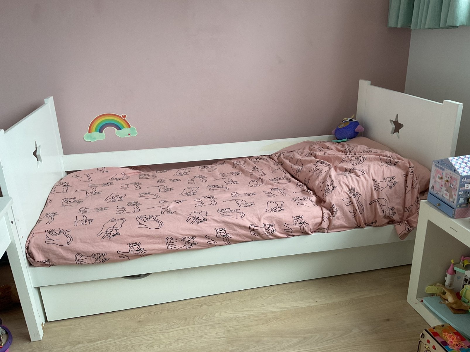Peuterbed/ juniorbed met lade 70 x 140 van Petite Amelie, Kinderen en Baby's, Kinderkamer | Bedden, Ophalen, Gebruikt, 70 tot 85 cm