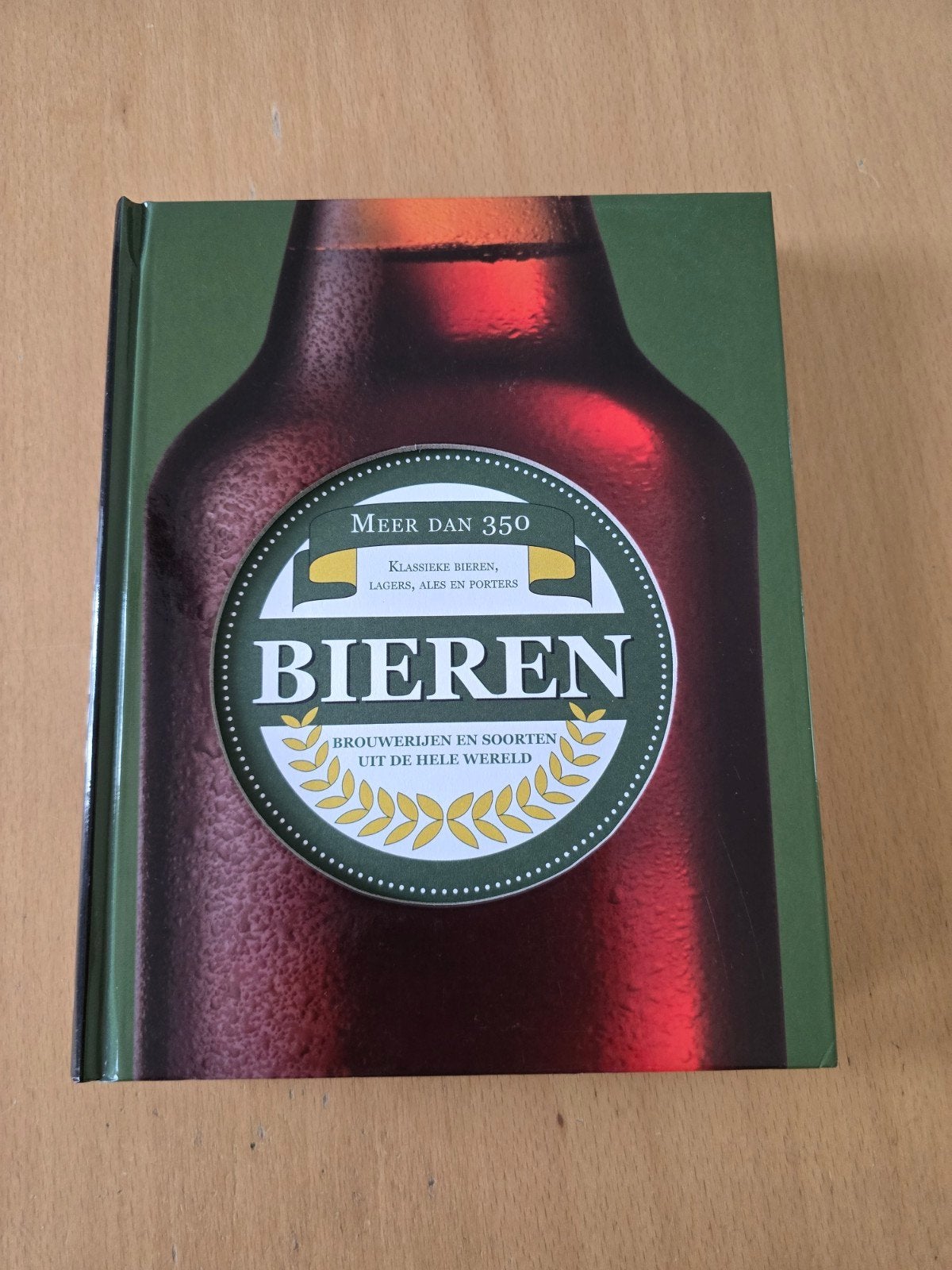 Meer dan 300 klassieke bieren, lagers, ales en porters, Ophalen of Verzenden, Zo goed als nieuw, Overige onderwerpen