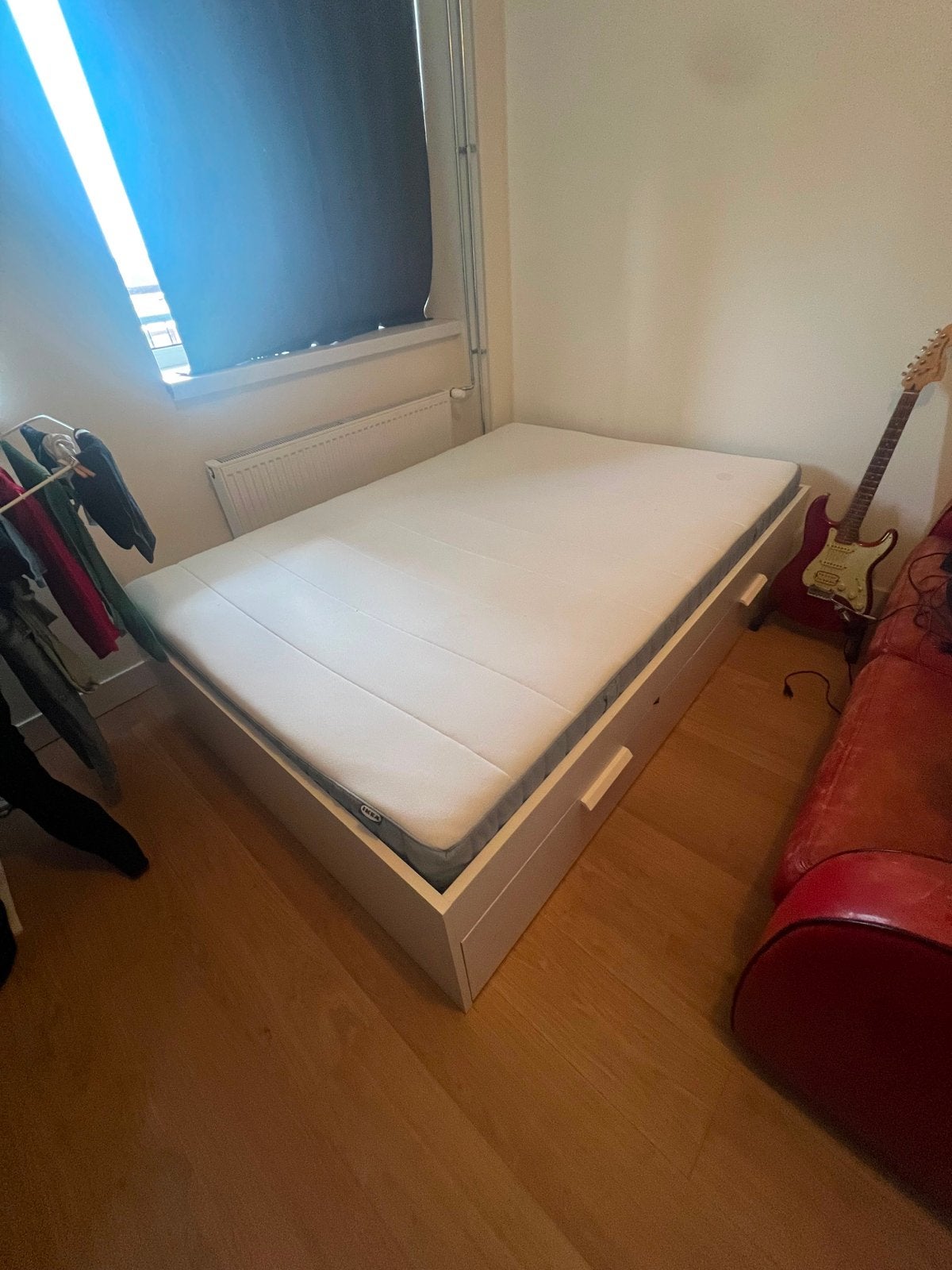 IKEA BRIMNES bed, matras en lattenbodem 140x200cm, Ophalen, Gebruikt, Wit, Tweepersoons
