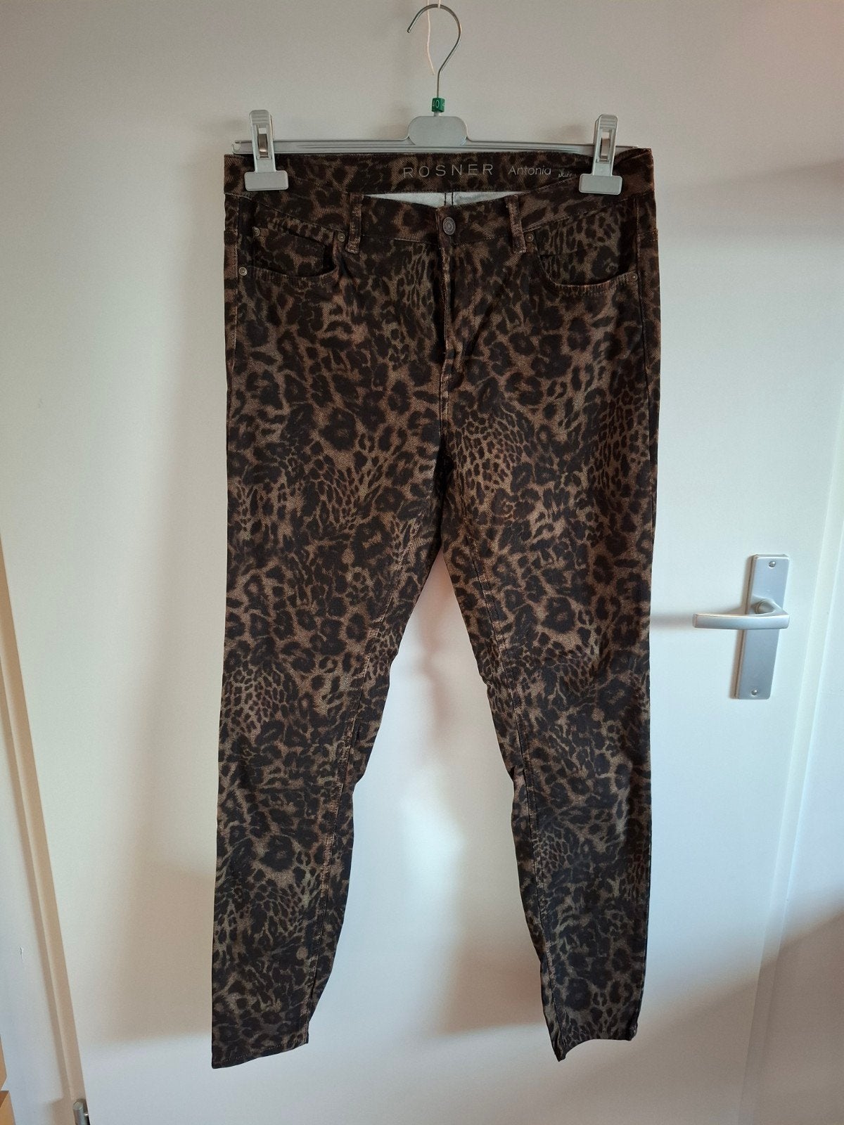Rosner dames broek, maat 42, lengte 32, luipaardprint, Bruin, Maat 42/44 (L), Ophalen of Verzenden, Zo goed als nieuw