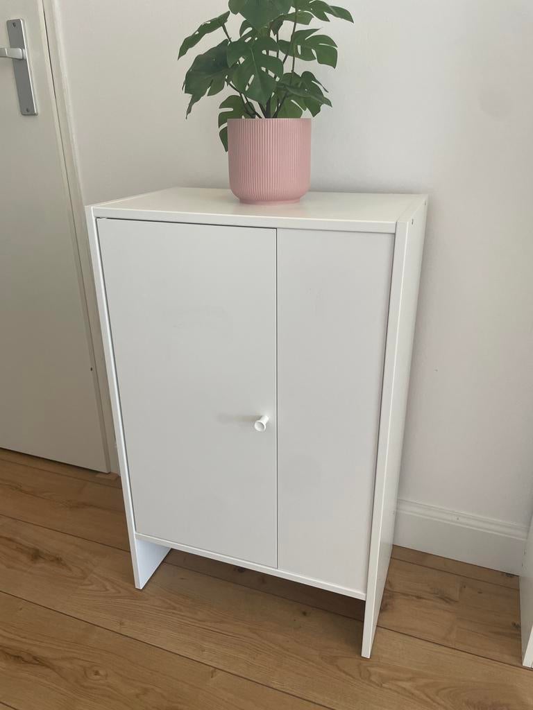 White IKEA cabinet - 3605ME( pick up only), Ophalen, Zo goed als nieuw