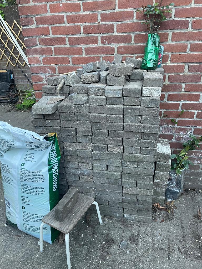 Gratis Straatstenen, Tuin en Terras, Ophalen, Gebruikt, Klinkers, 5 tot 10 m²