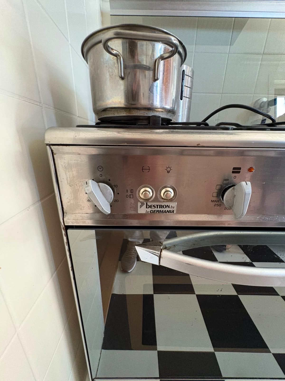 Bestron fornuis met oven - z.s.m. ophalen, Witgoed en Apparatuur, Ophalen, Gebruikt, 60 cm of meer, 4 kookzones