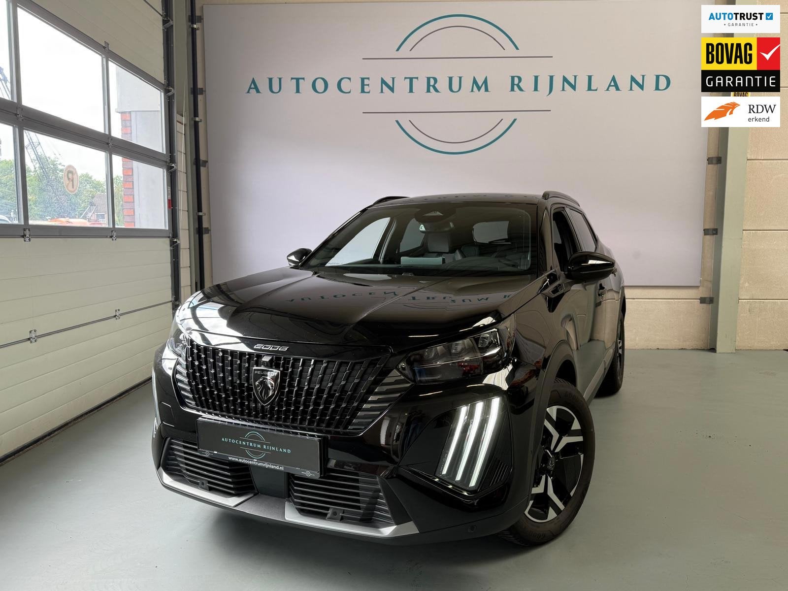 Peugeot 2008 1.2 Hybrid 145 GT, 1 Jaar Bovag Garantie Automa, 1199 cc, Leder en Stof, Zwart, Origineel Nederlands