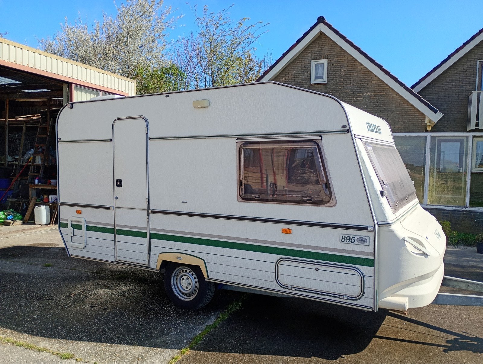Chateau Chiara 395 Caravan - Compact en Compleet, Caravans en Kamperen, Chateau, Luifel, Tot en met 2, 750 - 1000 kg