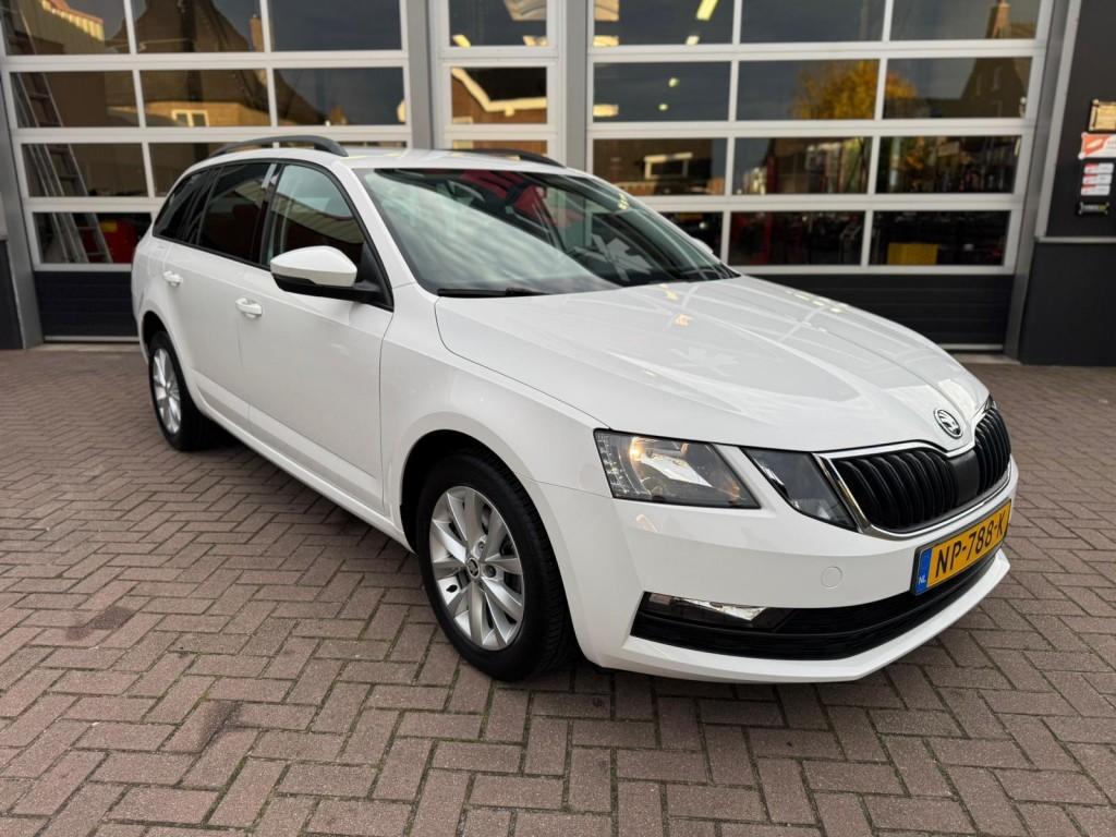 Skoda OCTAVIA  COMBI 1.0 TSI 115PK GREENTECH AMBITION BUSINE, Auto's, Skoda, Euro 6, Electronic Stability Program (ESP), 116 pk