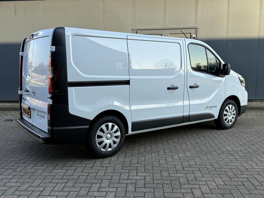 Nissan Primastar 2.0 dCi L1H1 / Airco / Apple&Android Carpla, Voorwielaandrijving, Stof, Euro 6, 4 cilinders