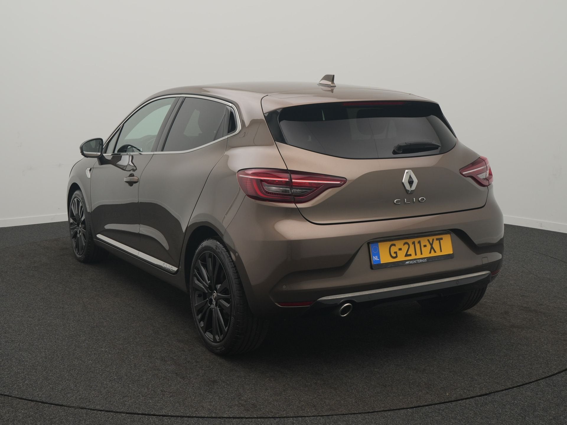 Renault Clio TCe 130 EDC Initiale Paris - RIJKLAARPRIJS - 36, Auto's, 12 maanden, Gebruikt, Euro 6, 4 cilinders