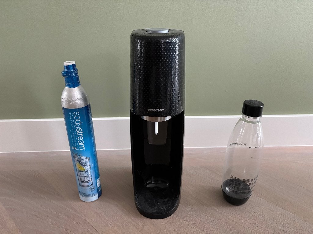 Sodastream met CO2-cilinder en fles, Ophalen of Verzenden, Gebruikt