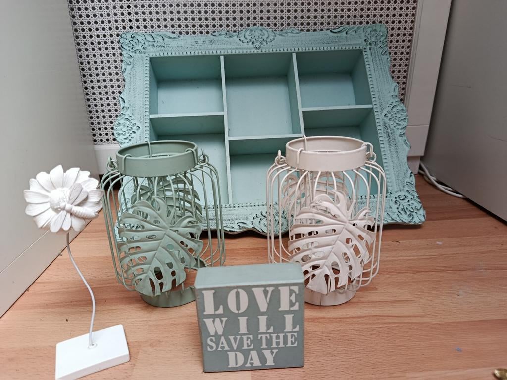 Decoratieset: houten wandkastje, 2 theelichthouder,  en meer, Huis en Inrichting, Woonaccessoires | Overige, Gebruikt, Meerkleurig
