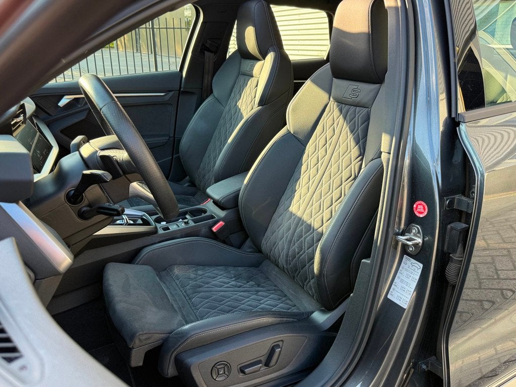 Audi A3 40 TFSI e S-line DIAMANT| PANO | ELE. STOEL | MATRIX, Gebruikt, Zwart, 4 cilinders, 1535 kg
