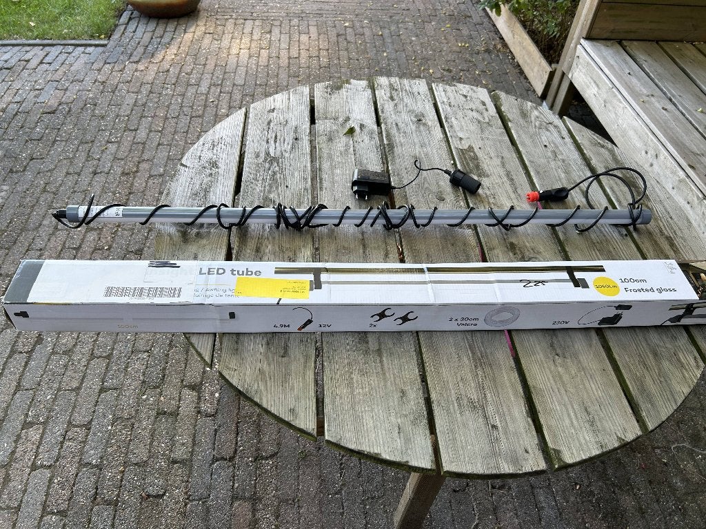 Verlichting voortent, Ophalen, Zo goed als nieuw