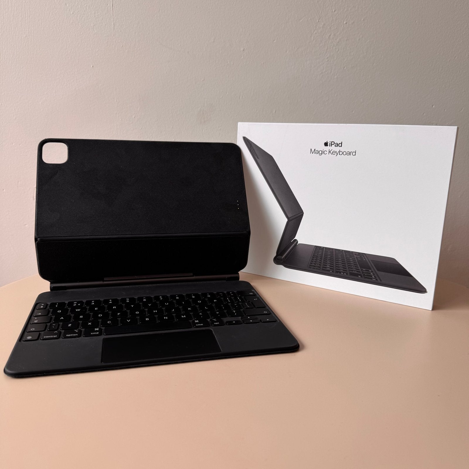 Apple Magic Keyboard voor iPad Pro 11-inch (2020), Zwart, 11 inch, Ophalen of Verzenden, Zo goed als nieuw