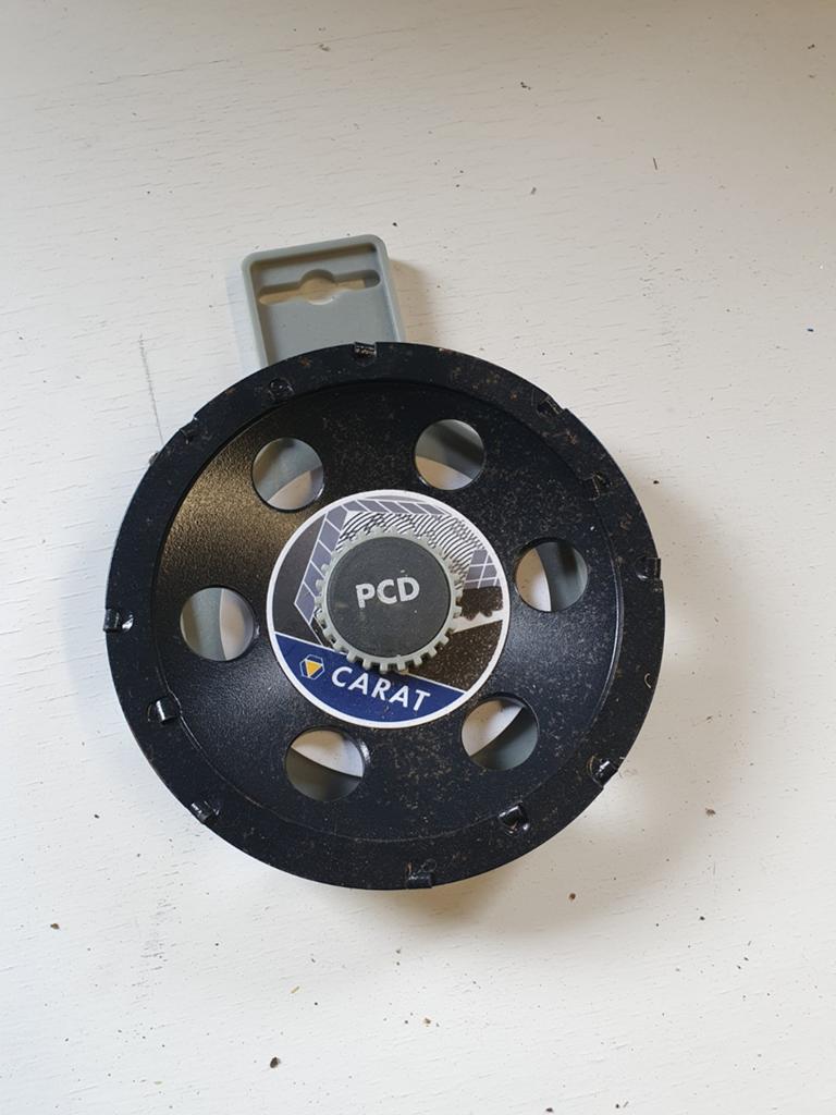 Carat slijpkom 125mm pcd, verwijderen lijm verfresten, Doe-het-zelf en Verbouw, Gereedschap | Slijpmachines, Ophalen, Nieuw, 1000 watt of meer