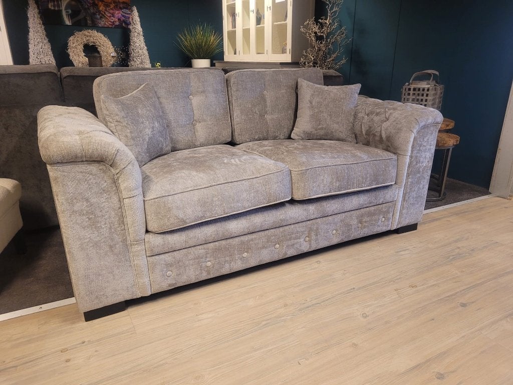 *OPRUIMING* Bank Maya 180 cm Stof Taupe €769,- NU €599,- (10, Huis en Inrichting, Banken | Bankstellen, 150 tot 200 cm, 75 tot 100 cm