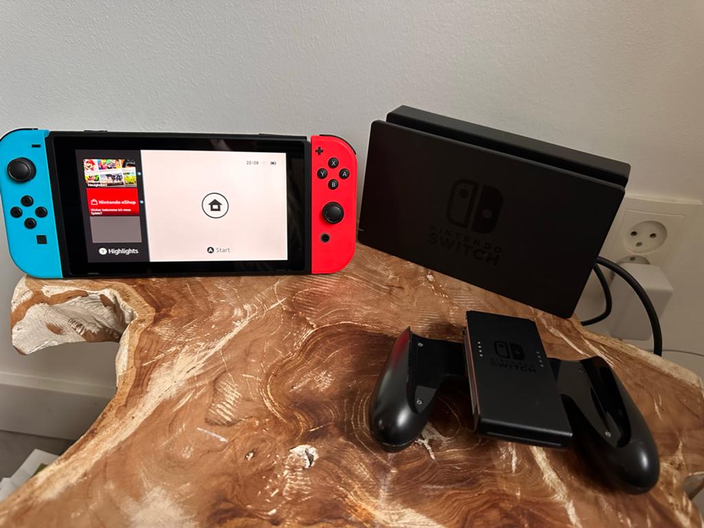 Nintendo Switch 1 / V2 Modell - Zeer goede staat, Spelcomputers en Games, Spelcomputers | Nintendo Switch, Zo goed als nieuw, Switch Original