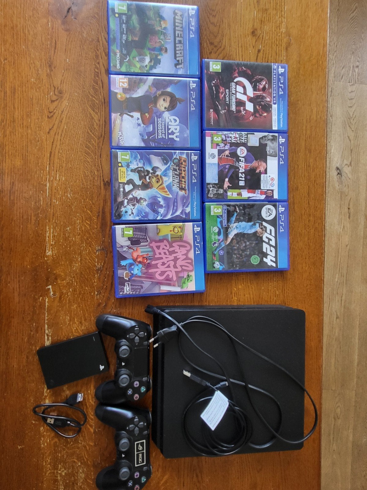 PS4 Slim 500GB met 7 games, 2 controllers en 2TB HDD, Ophalen, Overige genres, 2 spelers, Zo goed als nieuw