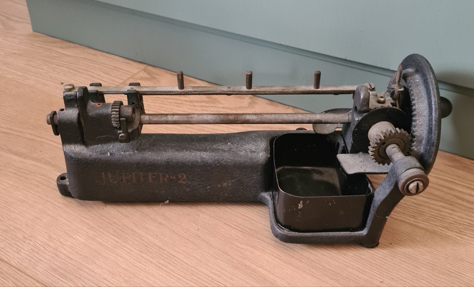 Antieke Jupiter-2 potloodslijper, Antiek en Kunst, Ophalen