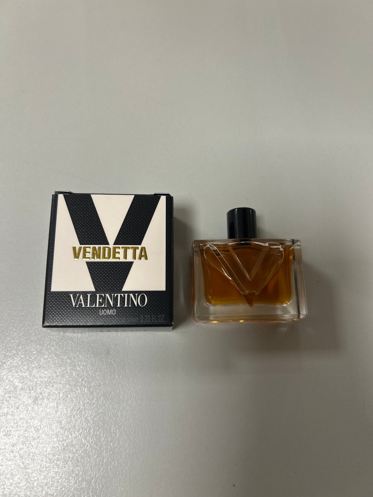 Valentino Vendetta Uomo Eau de Parfum Miniatuur 7 ml, Verzamelen, Ophalen of Verzenden, Nieuw, Miniatuur, Gevuld