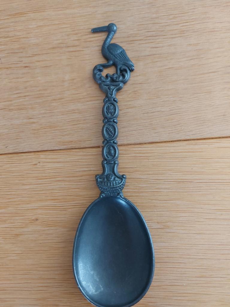 Decoratieve tinnen lepel met ooievaar, ca. 16 cm, Antiek en Kunst, Antiek | Tin, Ophalen of Verzenden