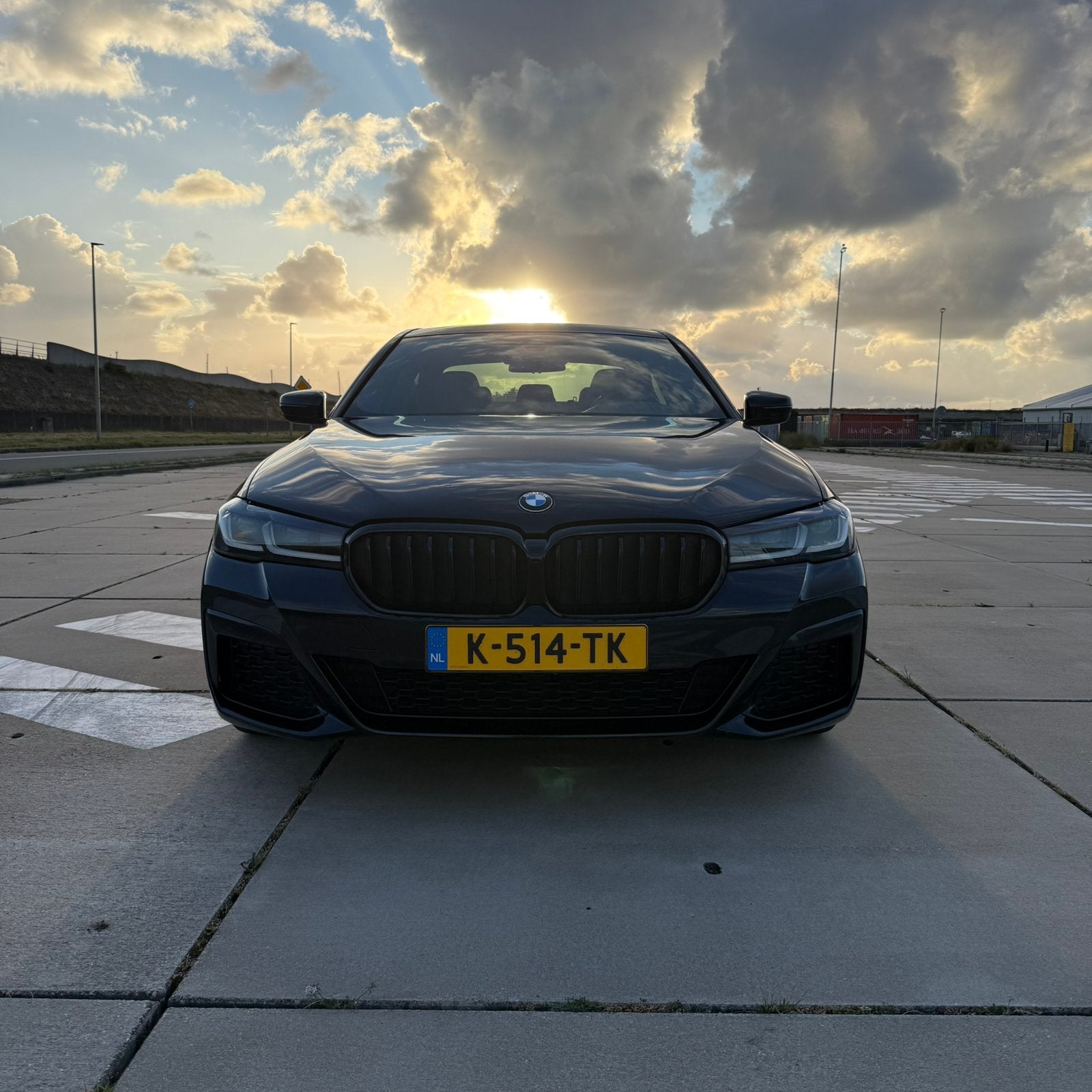 BMW 5-Serie 530e 292pk Aut 2021 Zwart, Auto's, BMW, Achterwielaandrijving, Zwart, 4 cilinders, Zwart