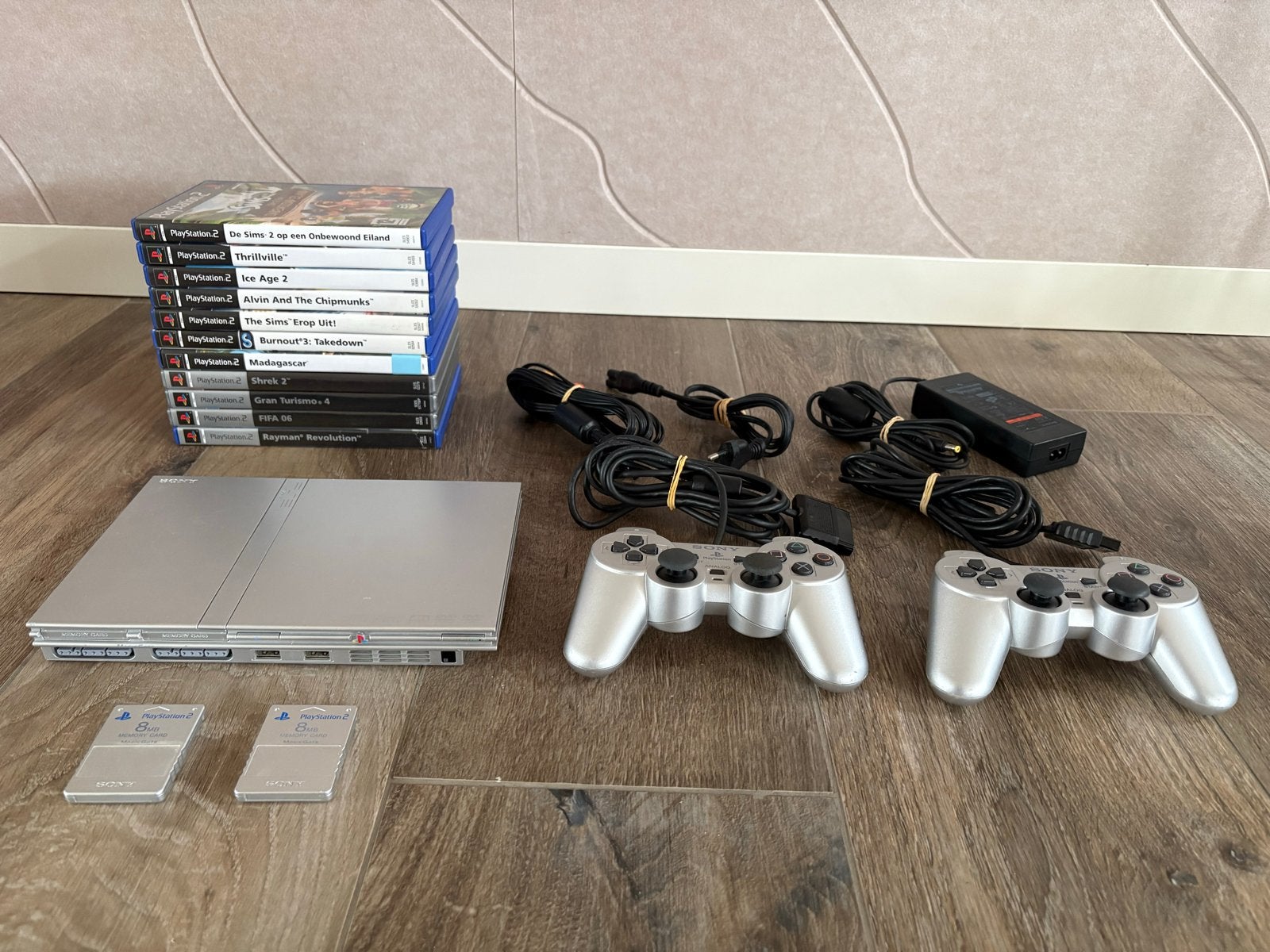 PlayStation 2 Zilver Compleet met 2 Controllers en Games (m2458277694 ...
