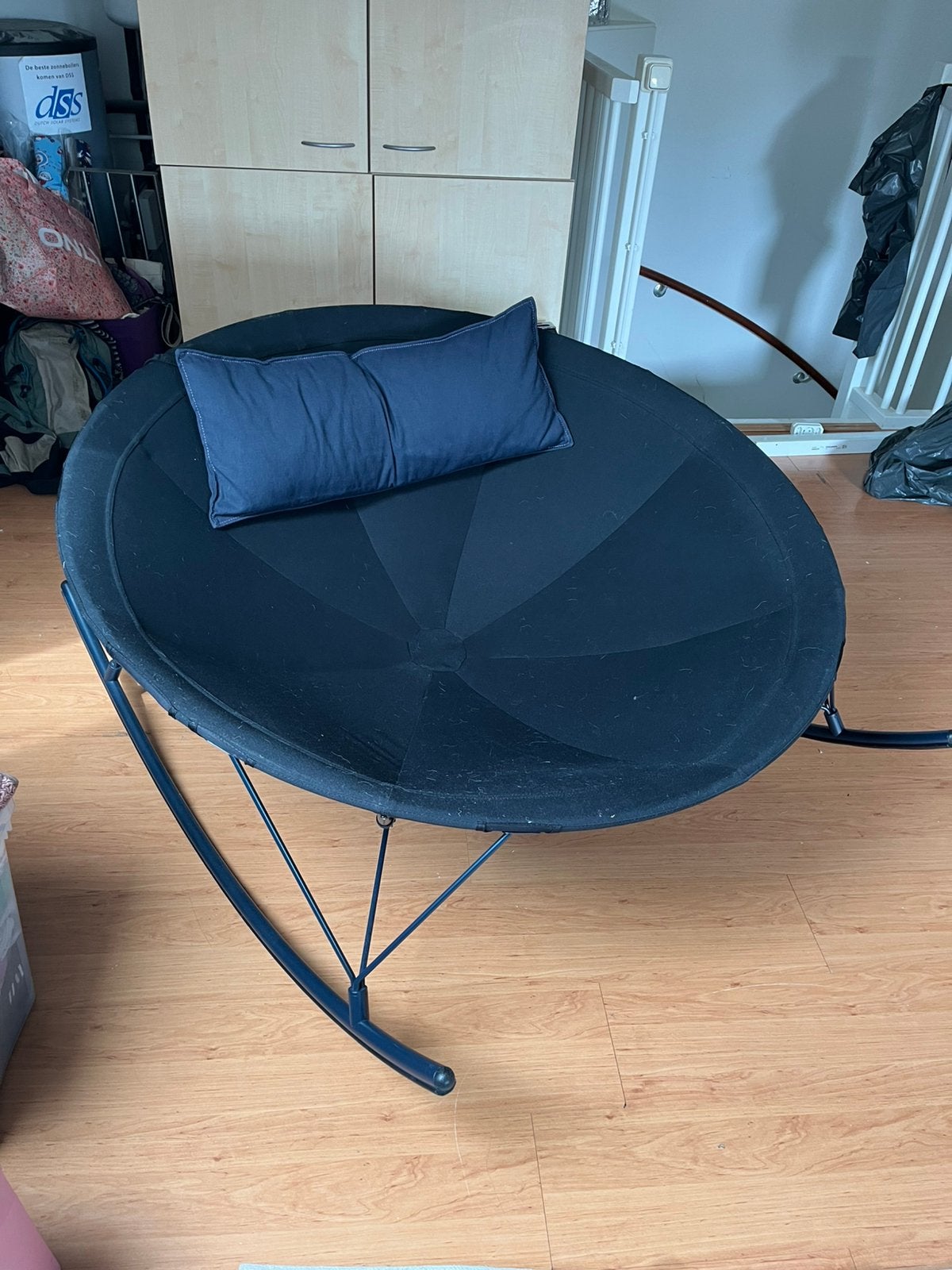 IKEA PS schommelstoel – zwart metalen frame –, Ophalen, Zo goed als nieuw, Zwart, Vijf, Zes of meer stoelen