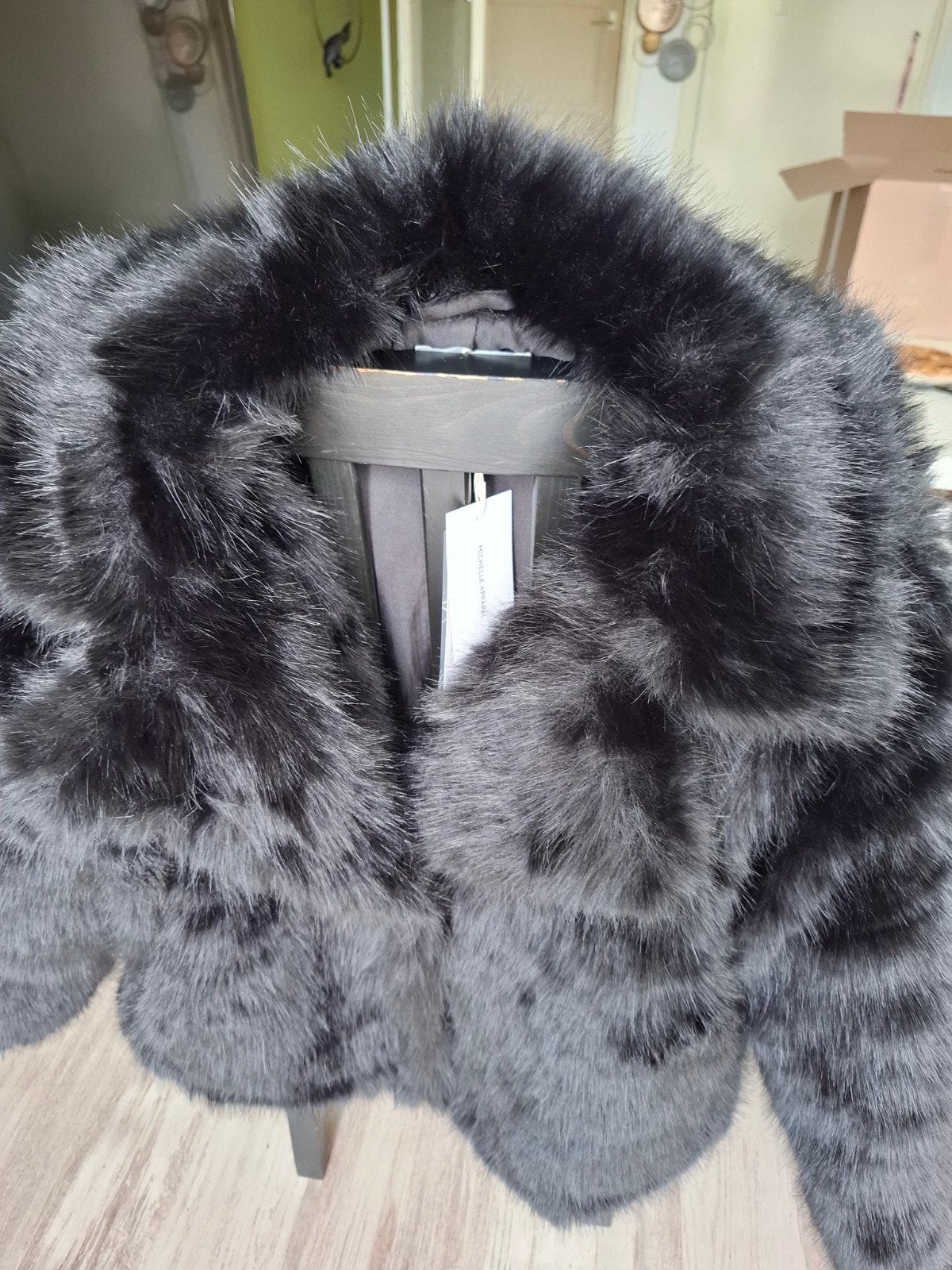 Zwarte faux fur jas van Michelle Apparel, Maat 38/40 (M), Zwart, Ophalen of Verzenden, Zo goed als nieuw