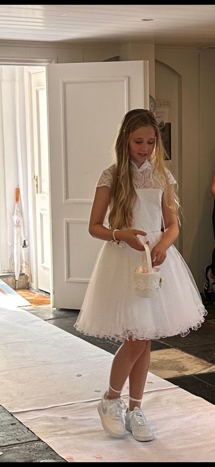 Bruidsmeisjesjurk wit kant maat 158, Kinderen en Baby's, Kinderkleding | Maat 158, Ophalen, Zo goed als nieuw, Meisje, Jurk of Rok