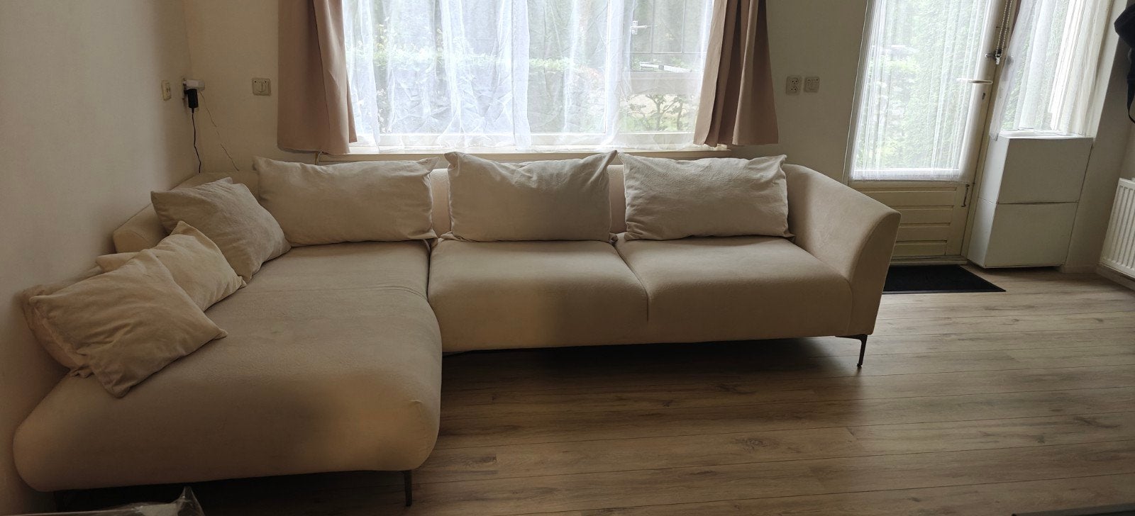 Comfortabele Hoekbank - Crèmekleurig, Ophalen, Modern, Comfortabel, 250 tot 300 cm, Gebruikt