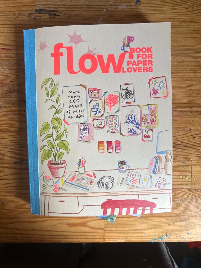 Flow: Book of Paper Lovers (editie 2024) - Zo goed als nieuw, Boeken, Tijdschriften en Kranten, Ophalen of Verzenden, Gelezen