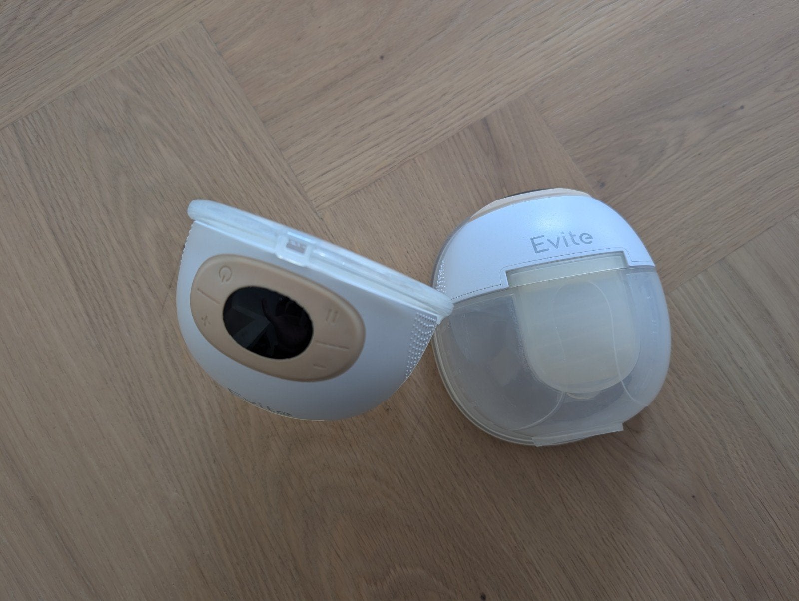 Evite borstkolf Nova inclusief opbergdoos, Kinderen en Baby's, Babyvoeding en Toebehoren, Ophalen