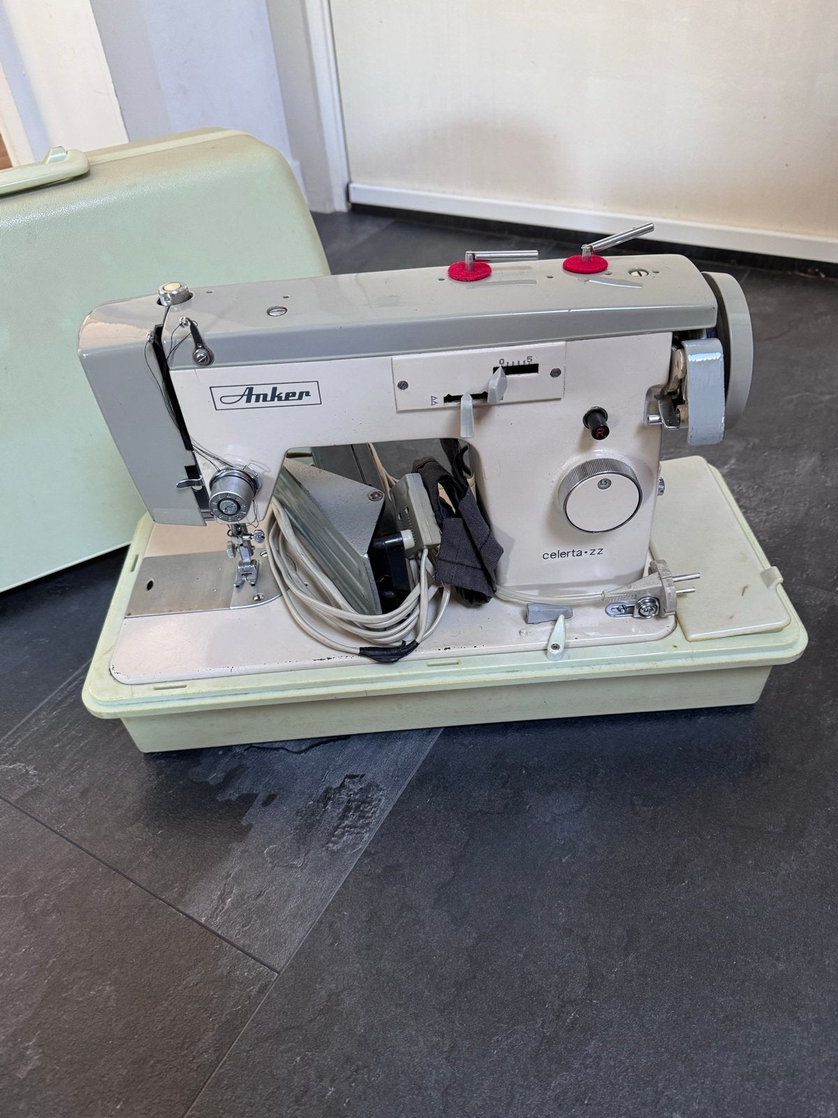 Mooie vintage Anker Celerta ZZ naaimachine, Ophalen